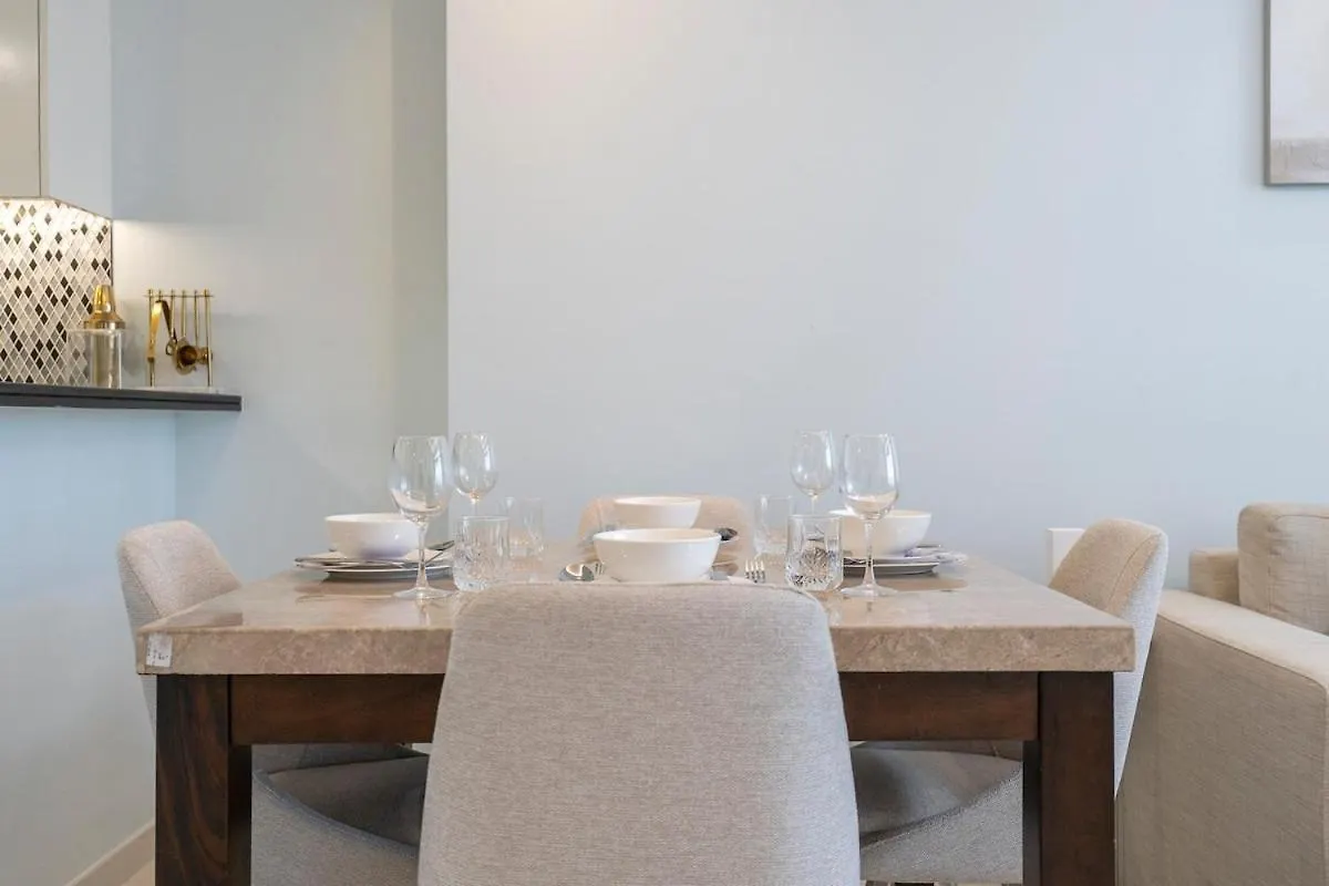 Prestigious 2-Bedroom Apartment With Easy City Access In Business Bay Dubai